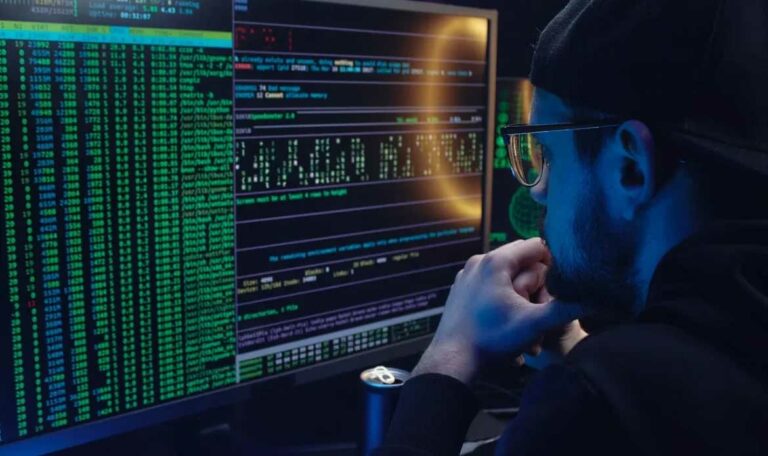 Pourquoi les PME marocaines ont besoin d’un SIEM pour détecter les cyberattaques en temps réel. Retour d’expérience concret avec Wazuh, la solution SIEM open source.